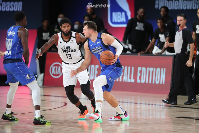 们展示了竞 们展示了竞