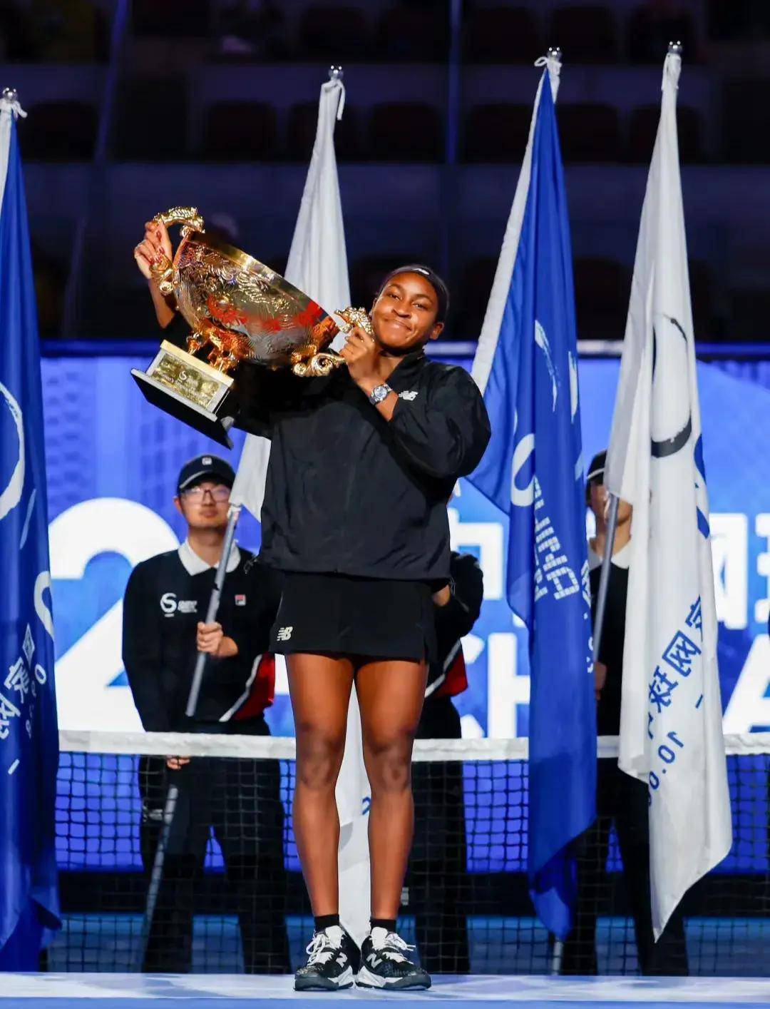 发球意图被 发球意图被